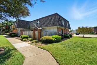 Building Photo - 629 Ocean Lakes Dr