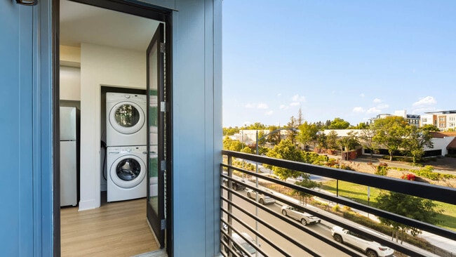 Balcony - Vista 99
