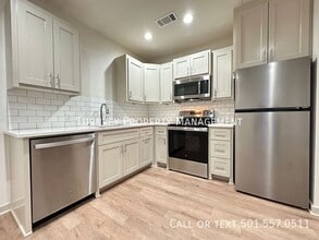 Building Photo - 915 North Street