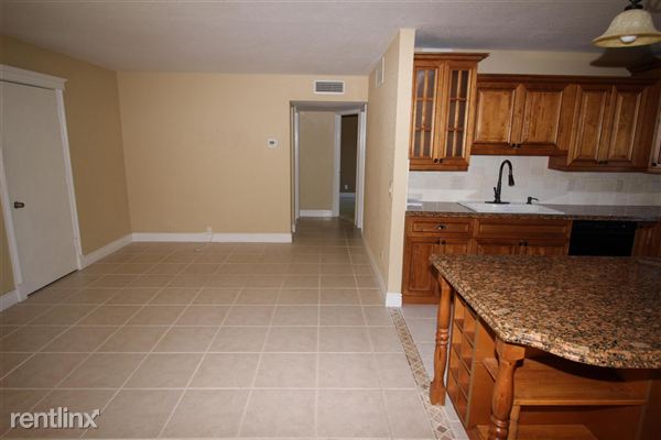 Building Photo - 312 Southwind Dr