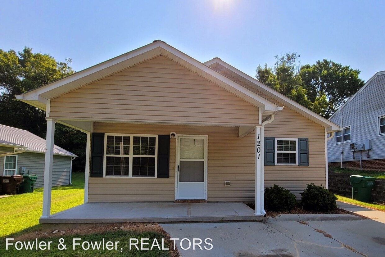 1201 Asheboro St, High Point, NC 27260 House Rental in High Point, NC