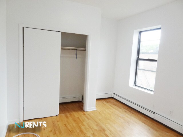 Foto del edificio - 196 Clinton Ave