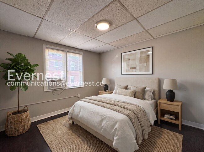 Foto del edificio - 1049 E Patapsco Ave