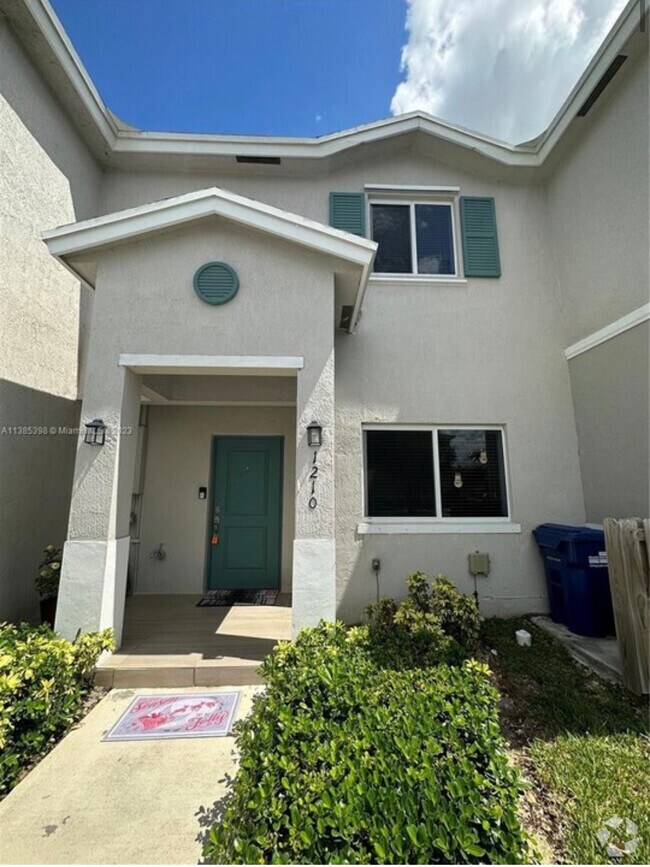 Apartments For Rent in Everglades National Park, FL with Hardwood