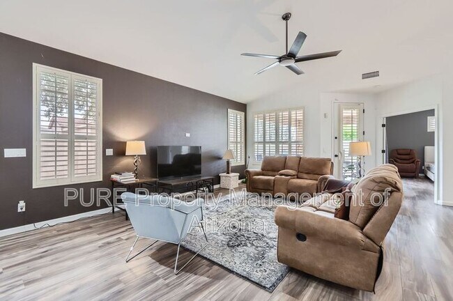 Foto del edificio - 8714 N 58th Ln