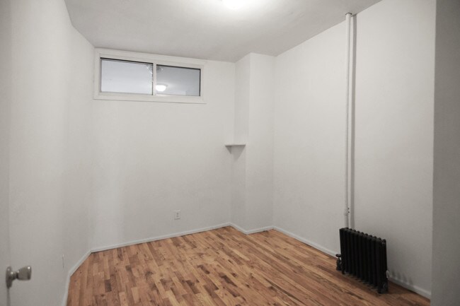 Building Photo - 636 Kosciuszko St