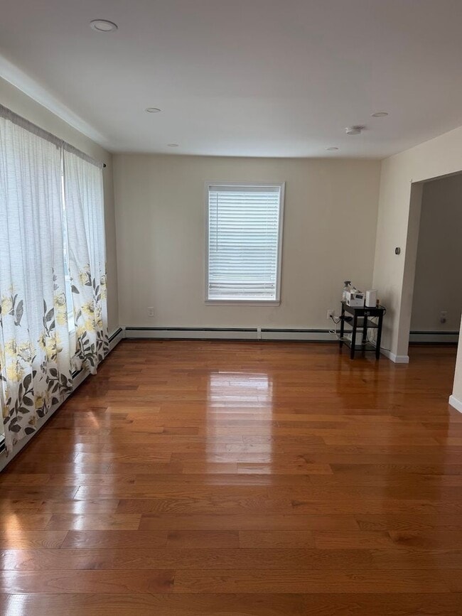 Photo - 4 Bedroom Single Family Home for Rent