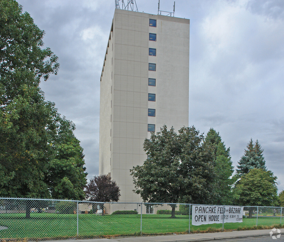 Building Photo - Lilac Plaza Retirement Home