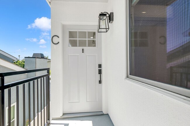 Foto del edificio - Silver Lantern St. Apts.