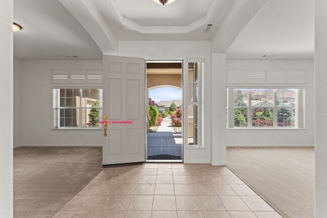 Foto del edificio - Luxury 5bd/3ba/3car Home in Pebble Creek  ...