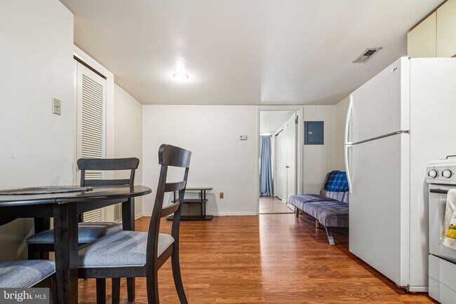 Foto del edificio - 788 S 2nd St