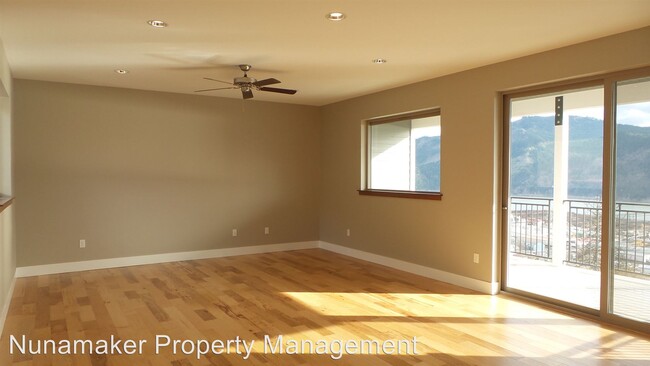 Building Photo - 2 br, 2.5 bath House - 116 Ingram Place
