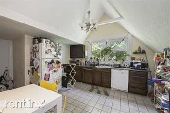 Building Photo - 4 br, 2 bath House - 49 Bennett St # 2J