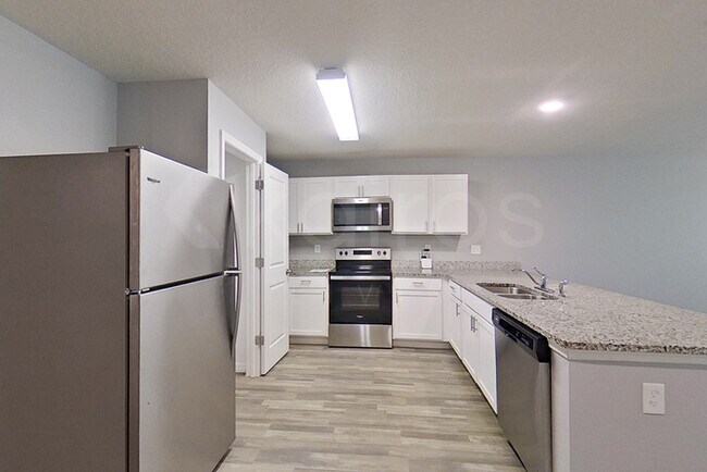 Building Photo - 2907 W Camilo Dr