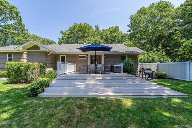 Foto del edificio - 410 Cedar Dr