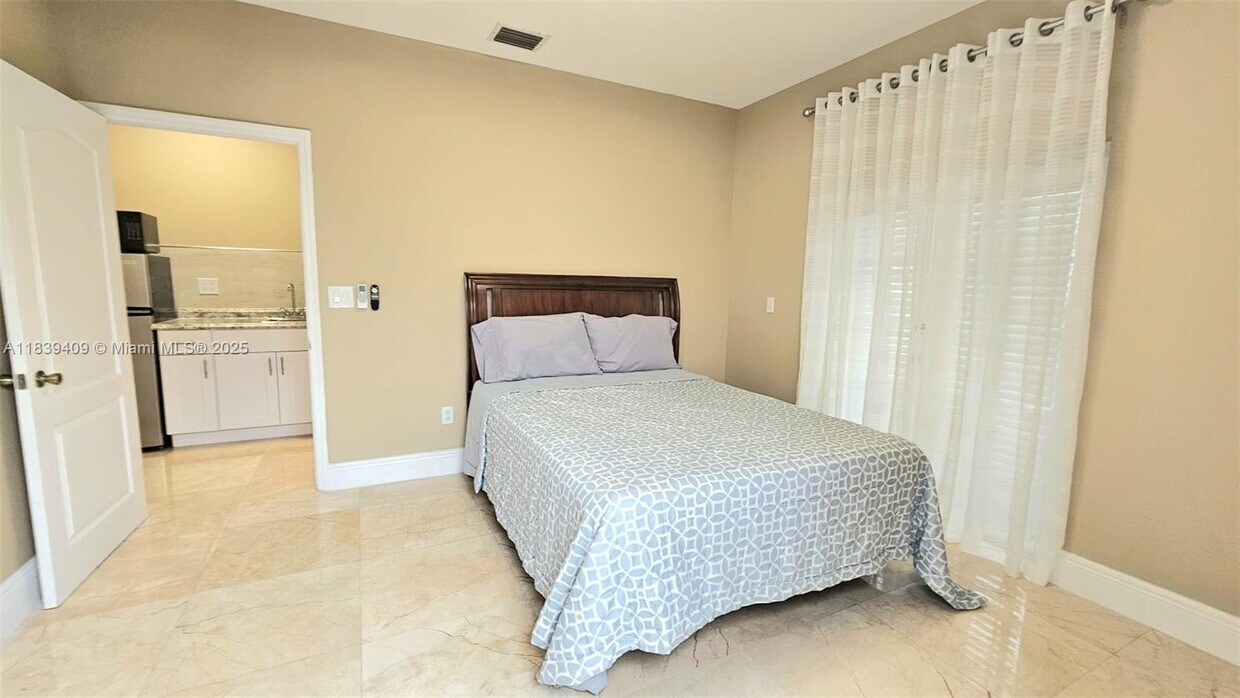 Foto principal - 13900 SW 153rd Pl