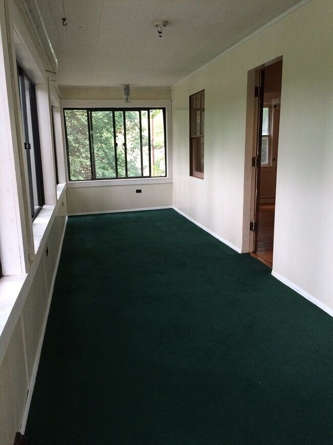 Sunroom - 108 Westview Dr