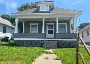 Building Photo - 3215 N 60th St