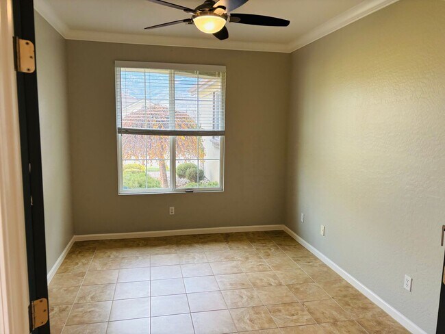 Foto del edificio - Beautiful Sommerset Home for Lease