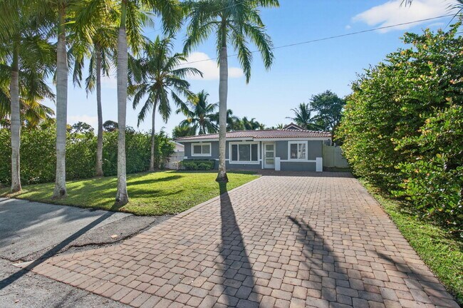 Foto del edificio - 360 SW 2nd St
