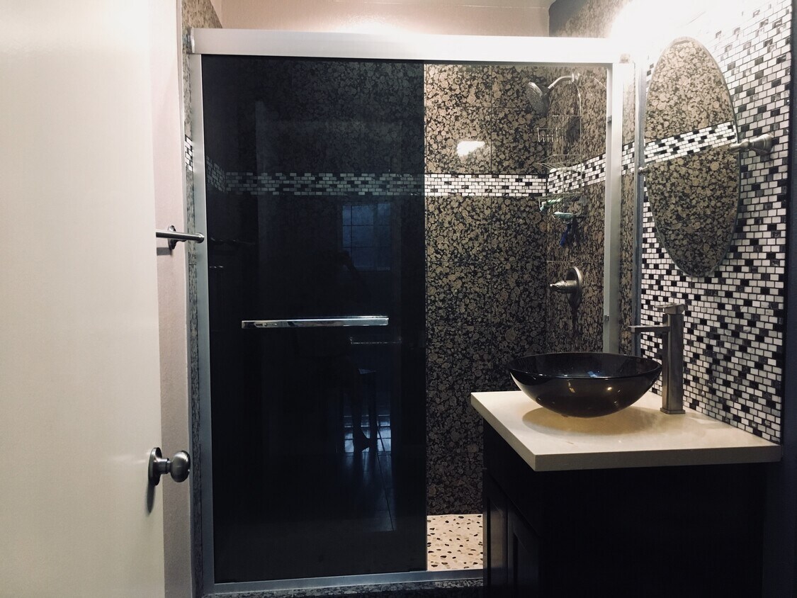 1111 Central Ave, Hollister, CA 95023 Townhome Rentals in Hollister