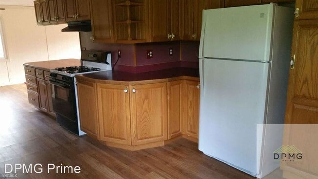 Building Photo - 3 br, 2 bath House - 8085 Pettit Road