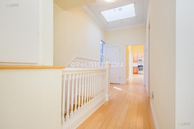 Building Photo - 634 20th St