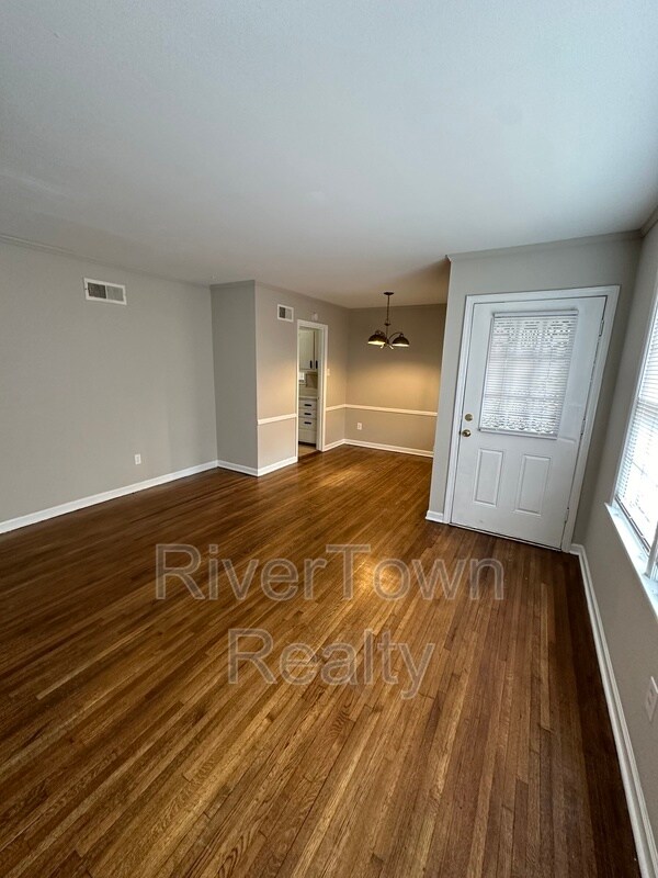 Photo - 4672 Willow Rd House