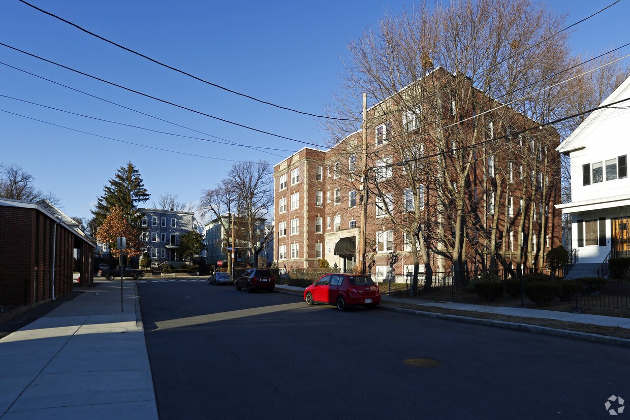 2 ster St, Malden, MA 02148 Apartments in Malden, MA