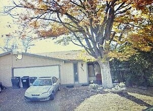 Building Photo - 4904 Summerwood Cir