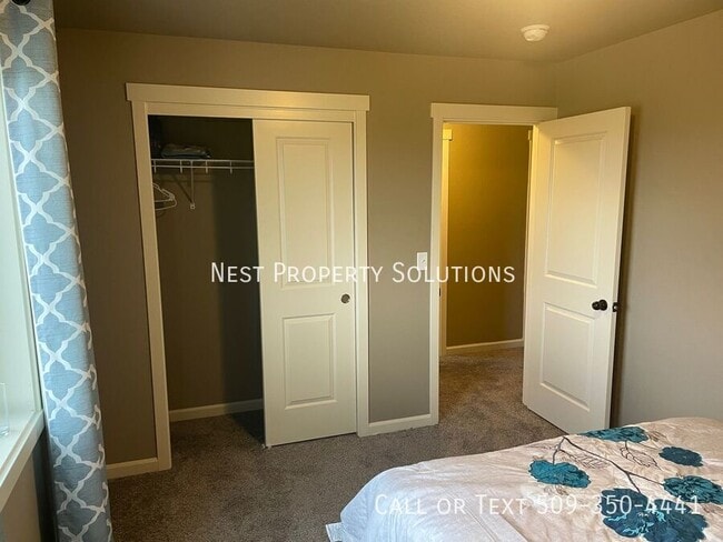 Foto del edificio - 1111 Hilltop Ave NE