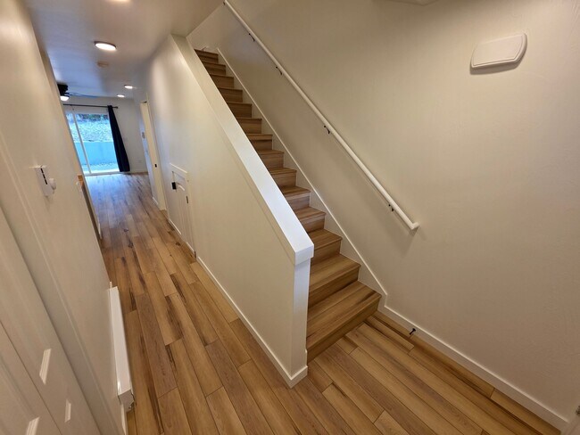 Foto del edificio - 285 S Helena Ave