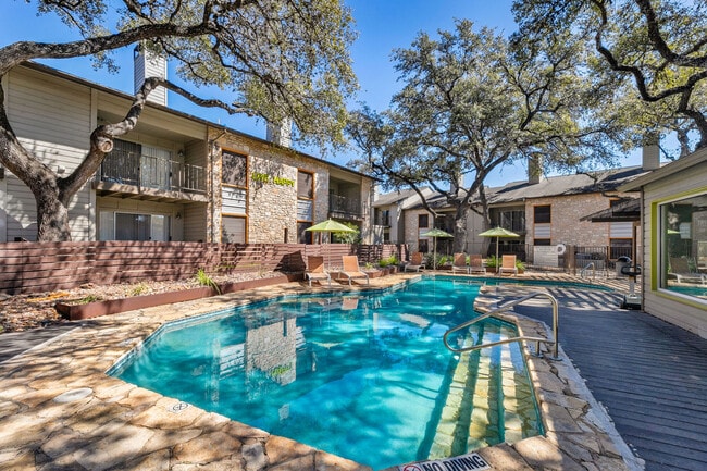 Building Photo - Harper at the Park