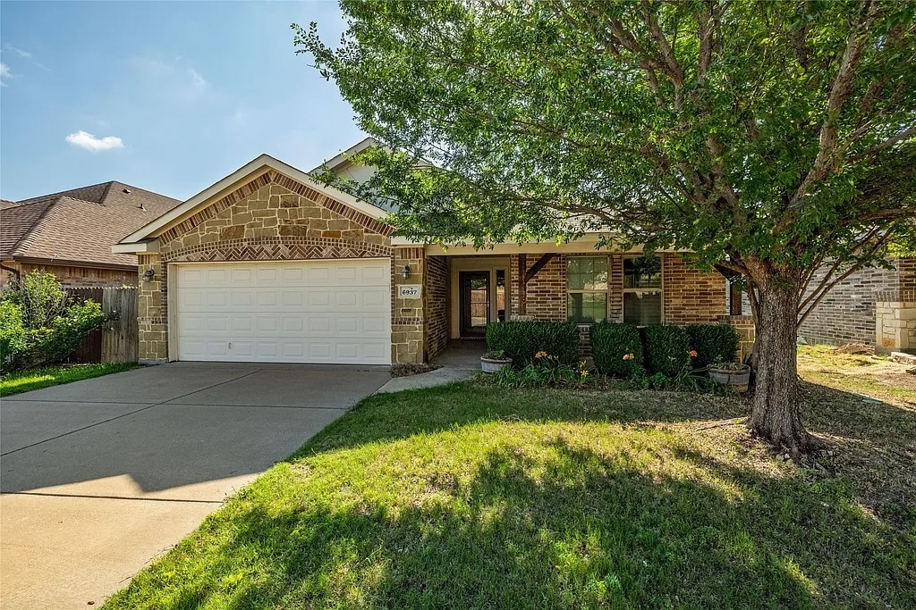 Photo - 6937 Meandering Creek Ln (Fort Worth, TX)