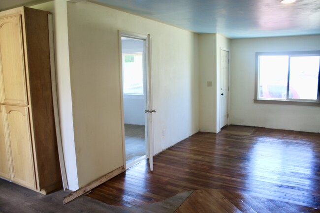 Building Photo - 92068 Cape Arago Hwy