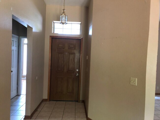 Foto del edificio - 919 Castle Rd