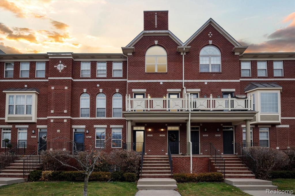 3251 Camden Dr, Troy, MI 48084 Condo for Rent in Troy, MI