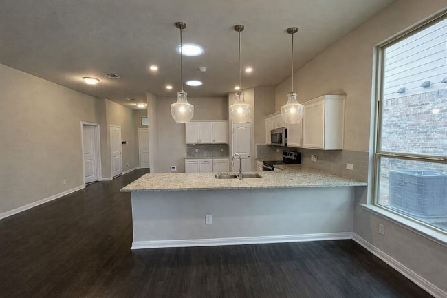 Building Photo - 1214 Lilac Ledge Dr
