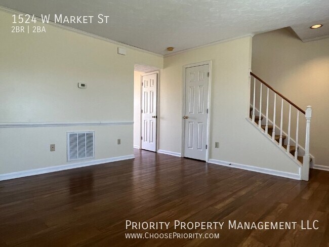 Foto del edificio - 1524 W Market St