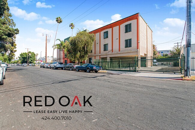 Foto del edificio - 3066 W 15th St