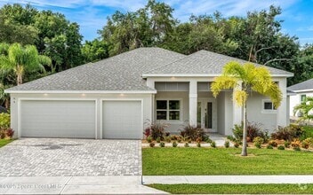 Building Photo - 35 Loch Ness Dr