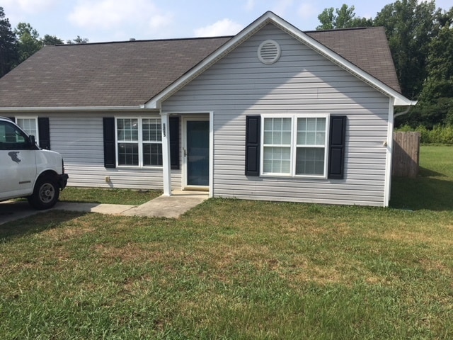 Three bedroom two bathroom house - Three bedroom two bathroom house