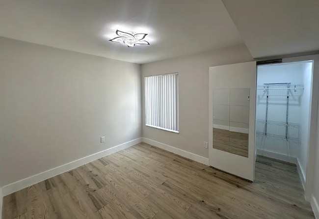 Foto del edificio - 8211 NW 191st St