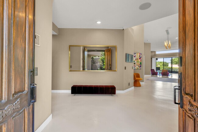 Building Photo - 76895 Avenida Fernando