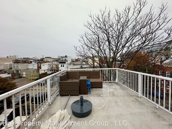 Foto del edificio - 3 br, 2.5 bath House - 1745 S Charles St