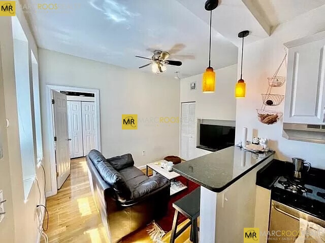 Foto del edificio - 348 North St