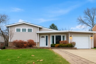 Building Photo - 42 W Taylor Rd