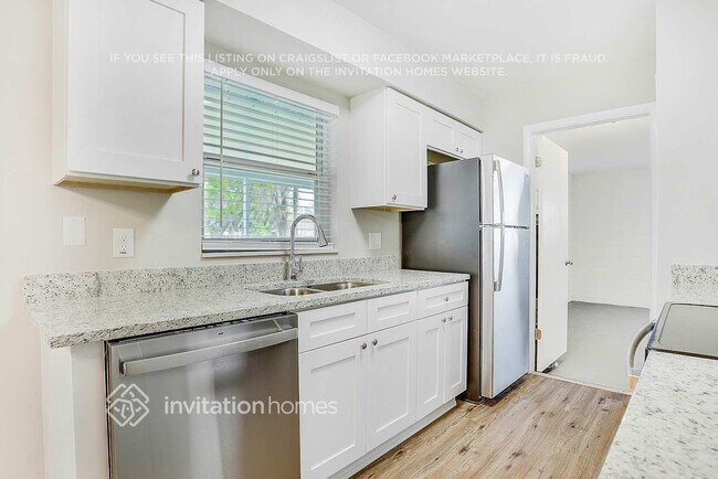 Foto del edificio - 2681 Clearbrook Cir