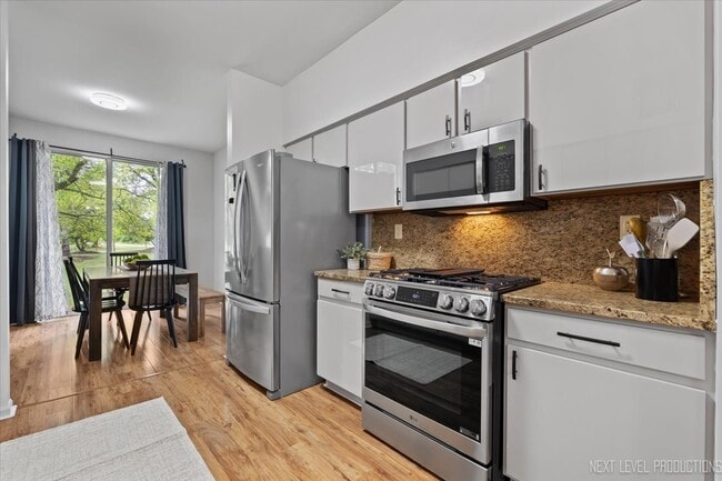Building Photo - 1459 Walnut Hill Ave