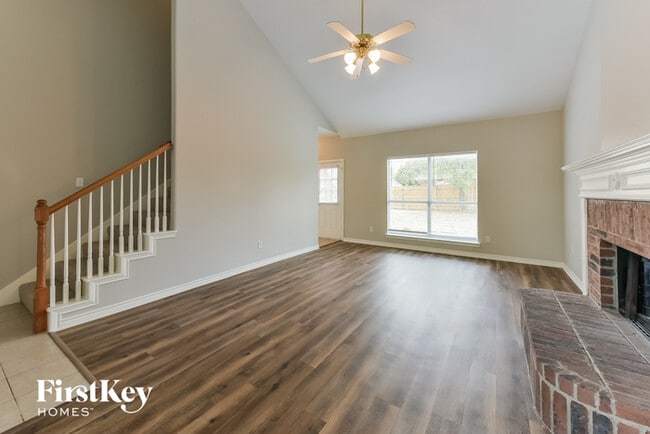 Building Photo - 5612 Eastwedge Dr